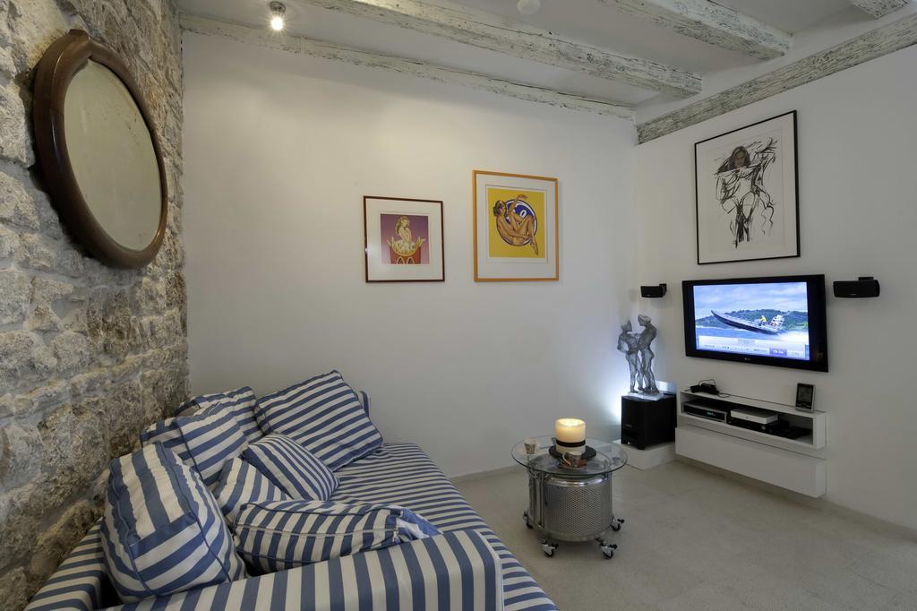 Komiža Apartment Whooart מראה חיצוני תמונה