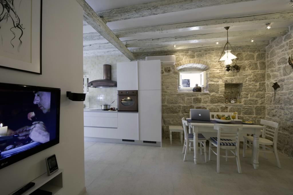 Komiža Apartment Whooart מראה חיצוני תמונה