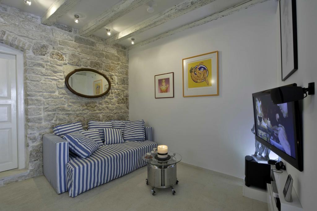 Komiža Apartment Whooart מראה חיצוני תמונה